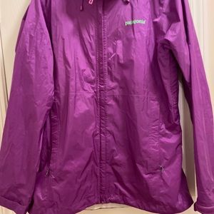 Patagonia hooded rain jacket purple size Xl